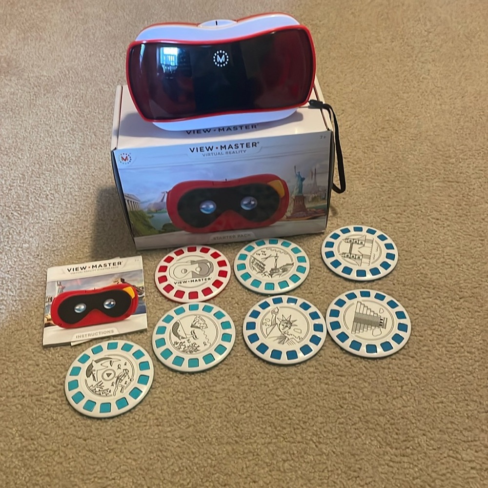View Master Virtual Reality Starter Pack. Like New Condition.